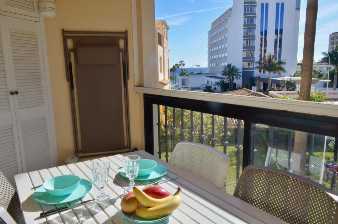 Apartament Carihuela Un Dormitorio Junto Al Mar Torremolinos Zewnętrze zdjęcie