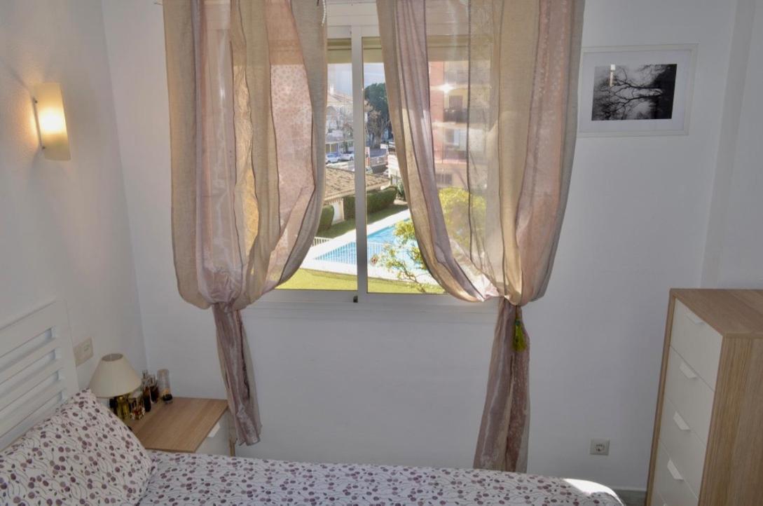 Apartament Carihuela Un Dormitorio Junto Al Mar Torremolinos Zewnętrze zdjęcie