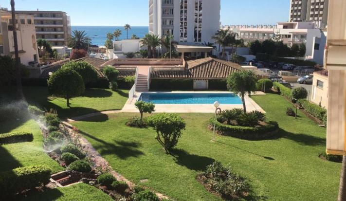 Apartament Carihuela Un Dormitorio Junto Al Mar Torremolinos Zewnętrze zdjęcie
