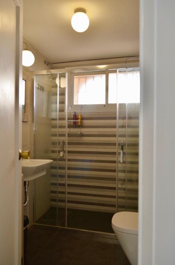 Apartament Carihuela Un Dormitorio Junto Al Mar Torremolinos Zewnętrze zdjęcie