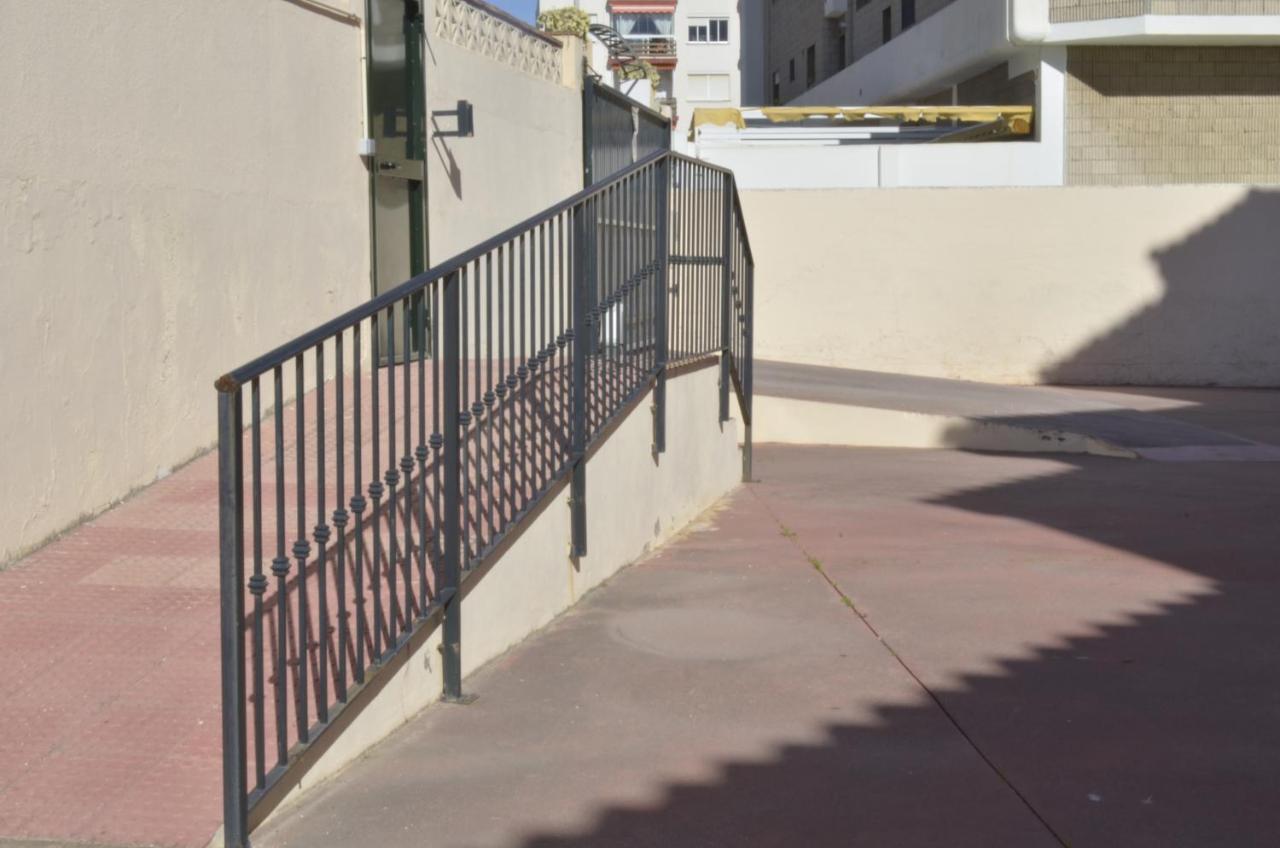 Apartament Carihuela Un Dormitorio Junto Al Mar Torremolinos Zewnętrze zdjęcie